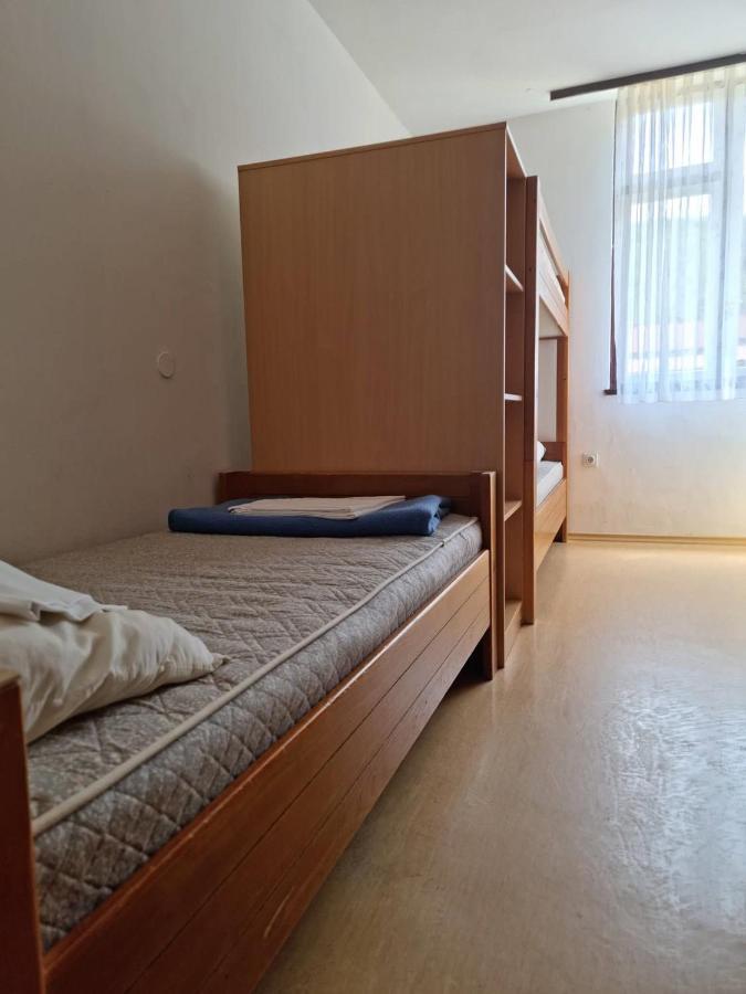 Youth Hostel Pinesta Novigrad Istria Dış mekan fotoğraf
