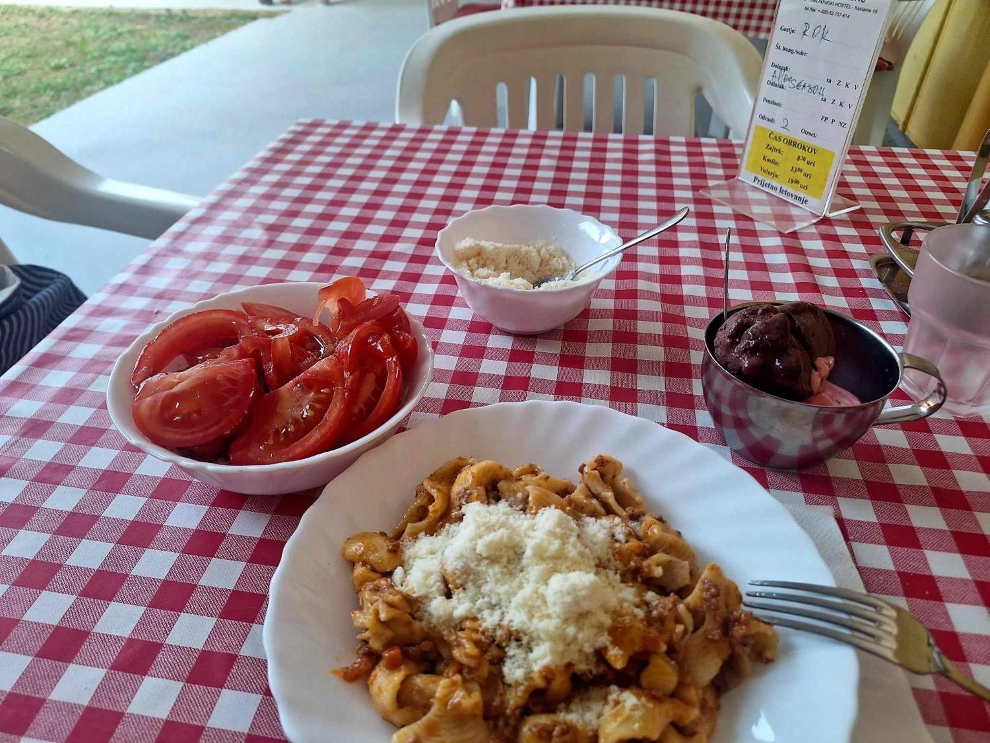 Youth Hostel Pinesta Novigrad Istria Dış mekan fotoğraf